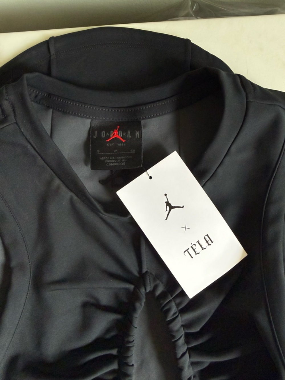 Jordan x Tela Black Ruched Keyhole High-Neck Tank - Picture 5 of 5